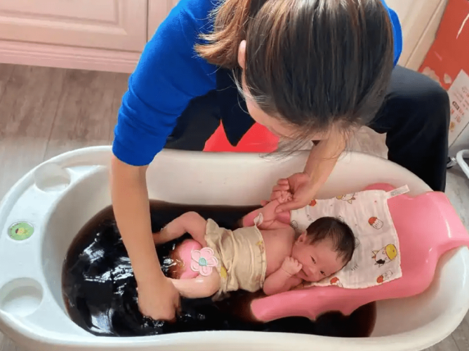 新生兒洗澡頻率 新生兒洗澡頻率
